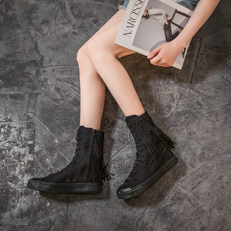 Lace Embroidery Flat Boots - Glova