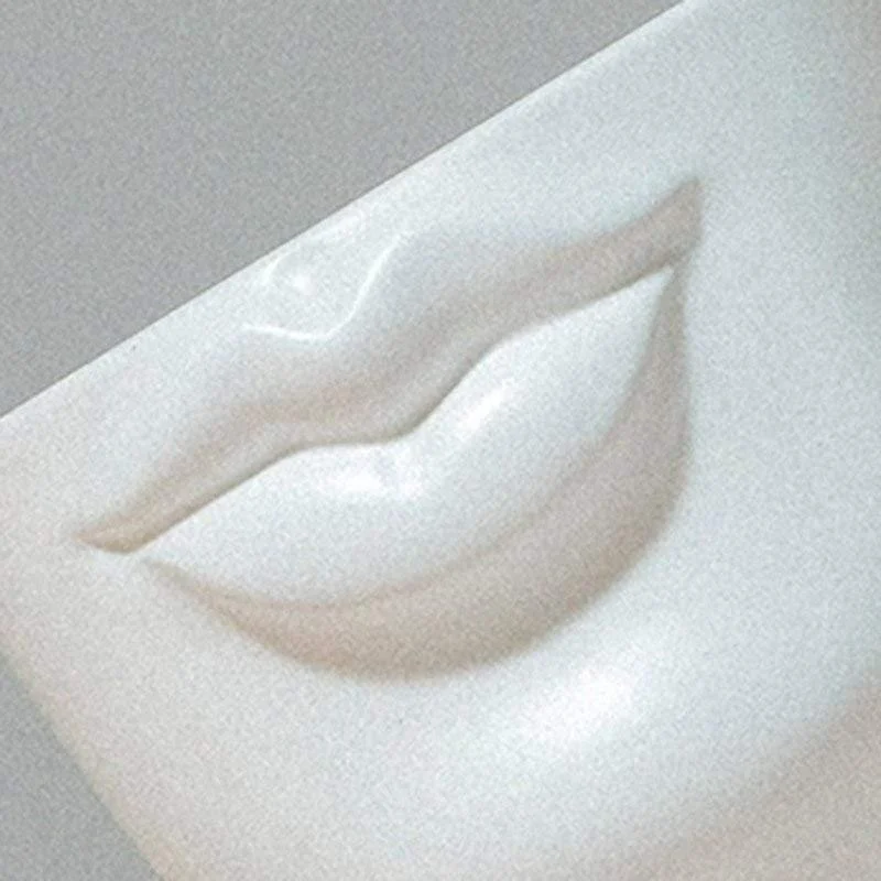 Lips White Ceramic Cup - Glova