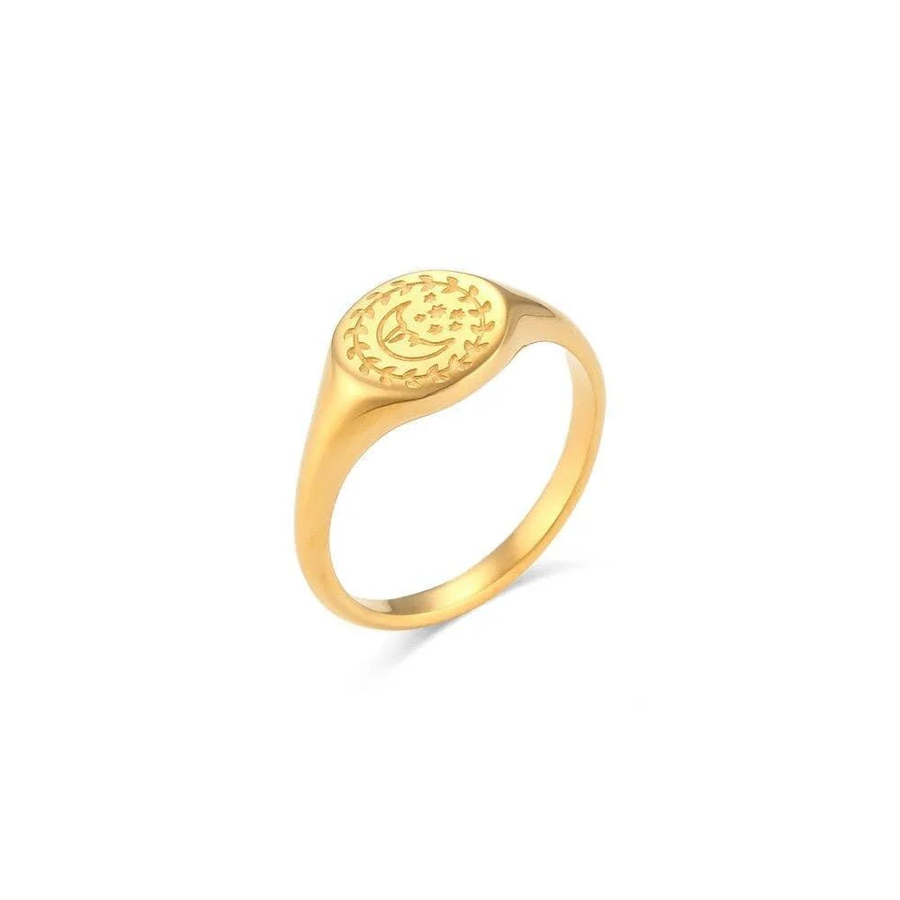 Love By The Moon Signet Ring - Glova