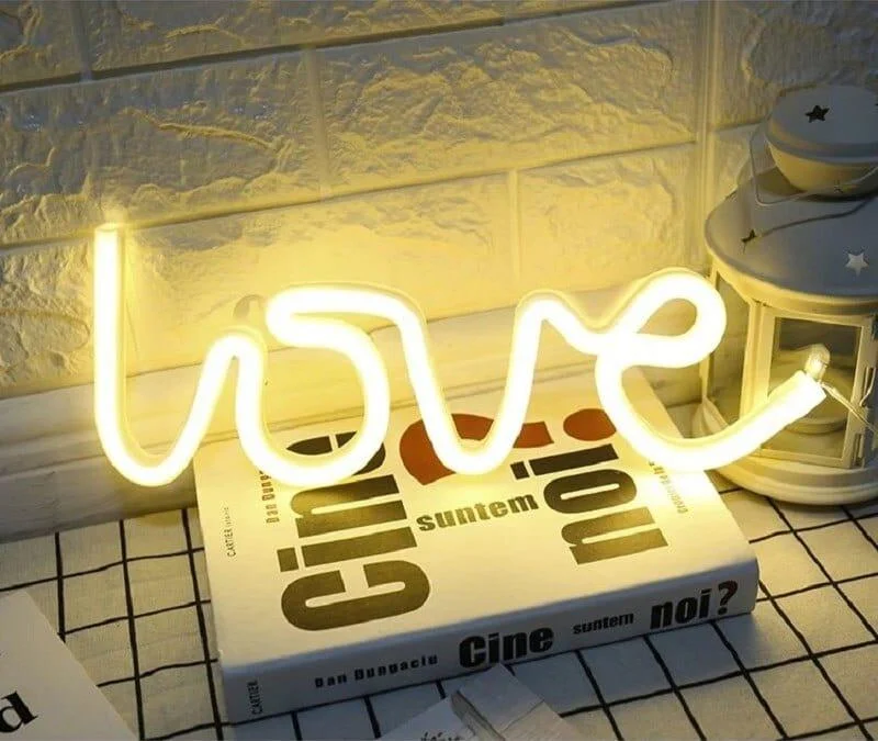 Love Neon Sign - Glova