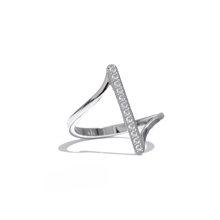 Luxe Cubic Zirconia Line Ring - Glova