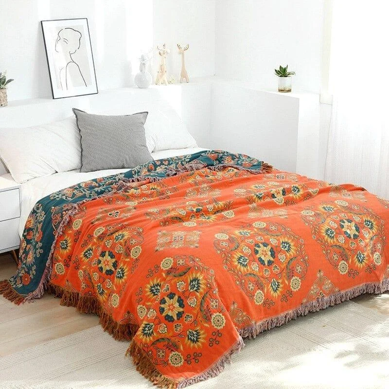 Marguerite Floral Tasseled Bedspread - Glova