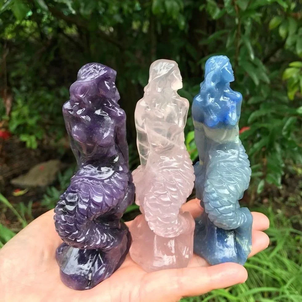 Mermaids Natural Crystal Carving - Glova