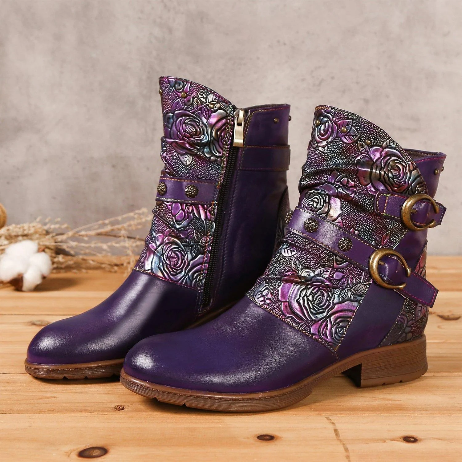 Midnight Wanderer Buckle Boots - Glova