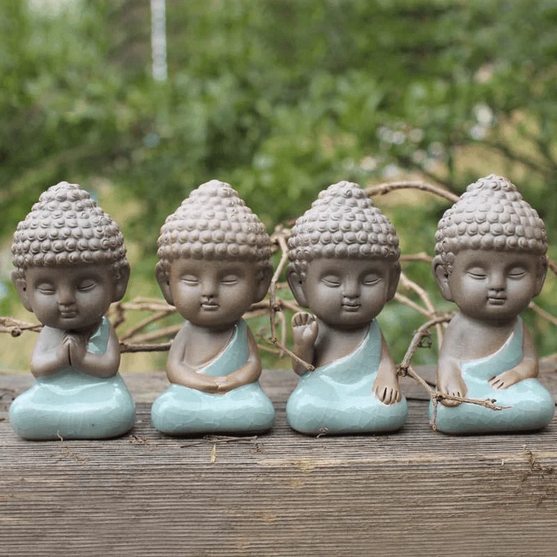 Mini Buddha Statue in Ceramic and Porcelain - Glova