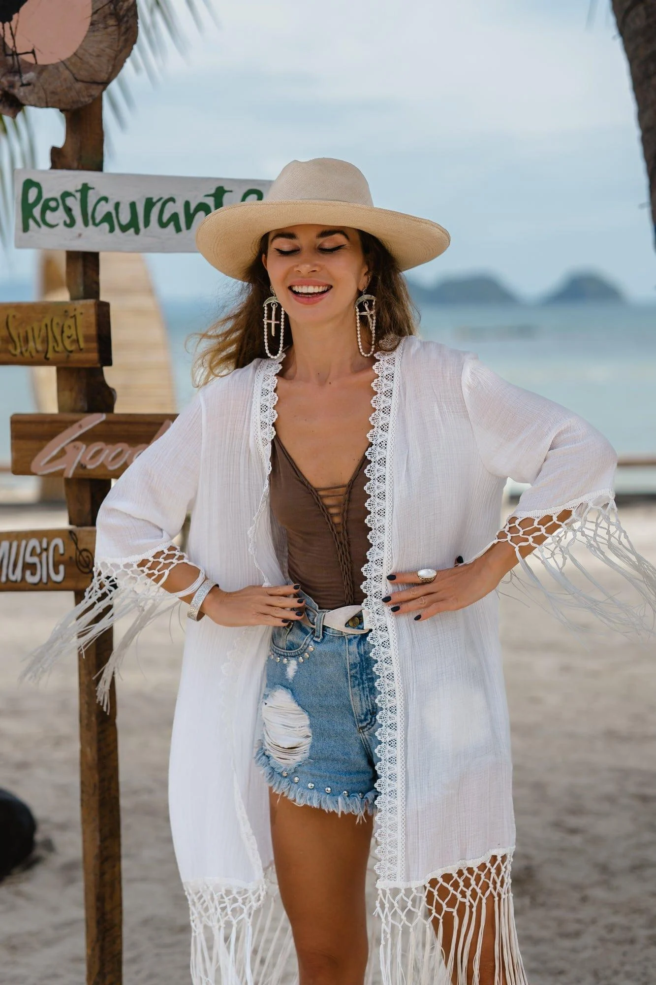 MOANA White Tassel Kimono - Glova