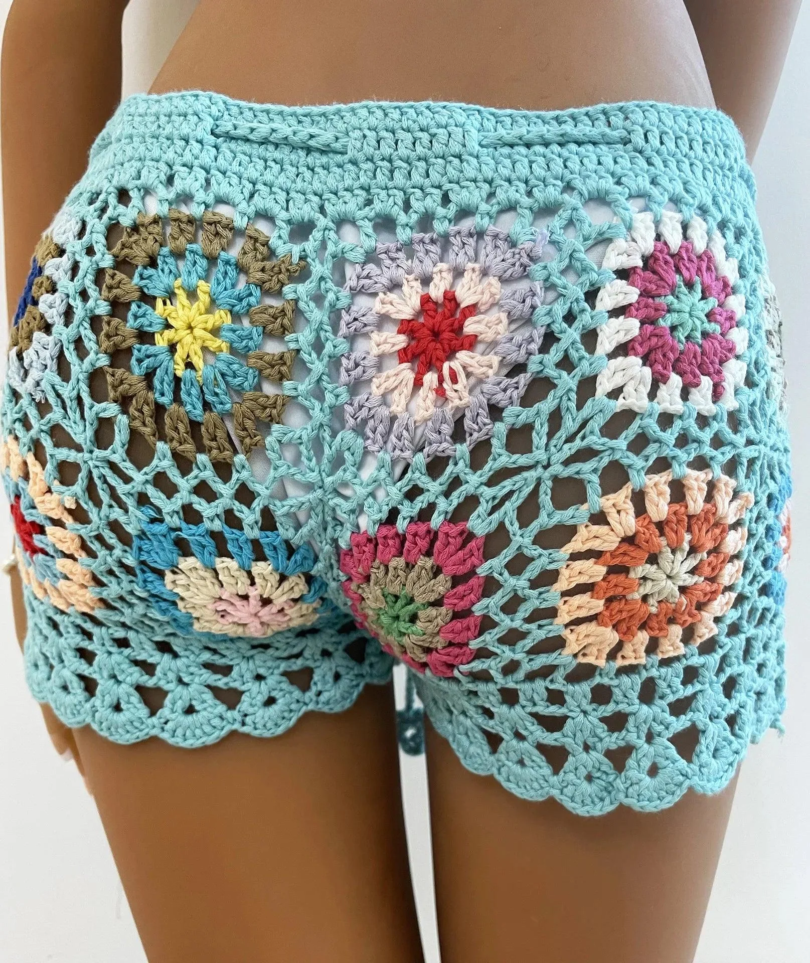 Momi Boho Crochet Shorts - Glova