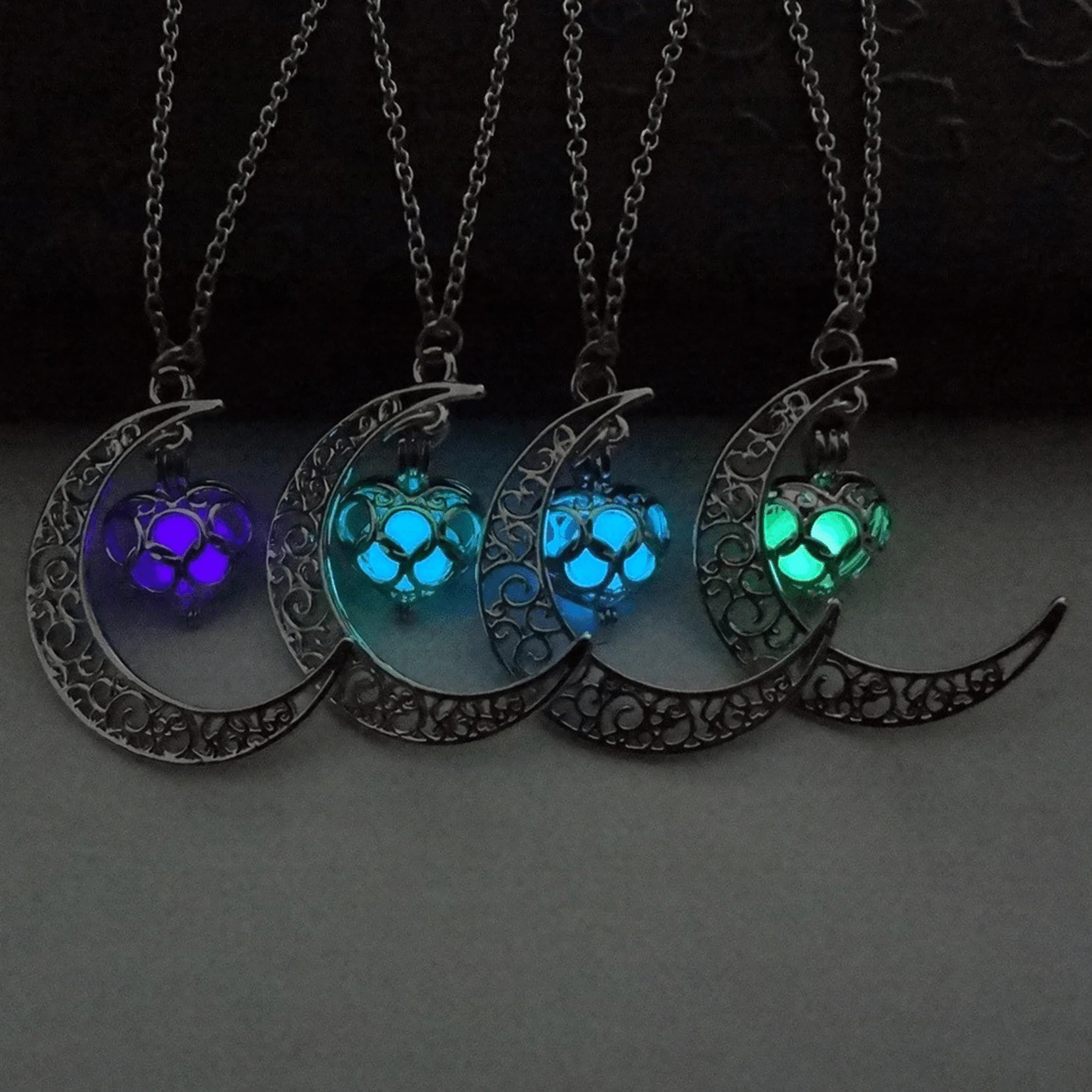 Moonlight Love Glow In The Dark Pendant Necklace - Glova