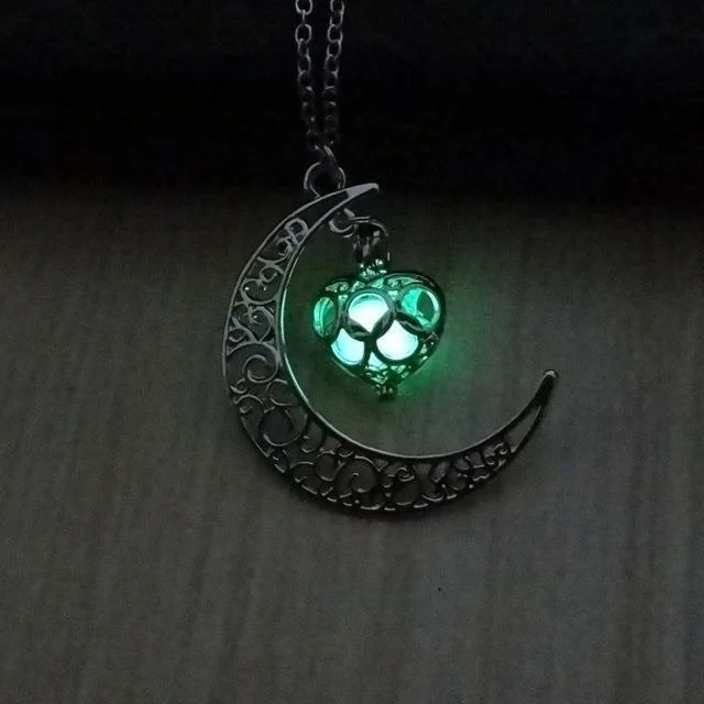 Moonlight Love Glow In The Dark Pendant Necklace - Glova