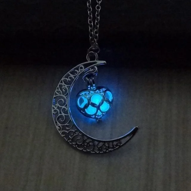 Moonlight Love Glow In The Dark Pendant Necklace - Glova