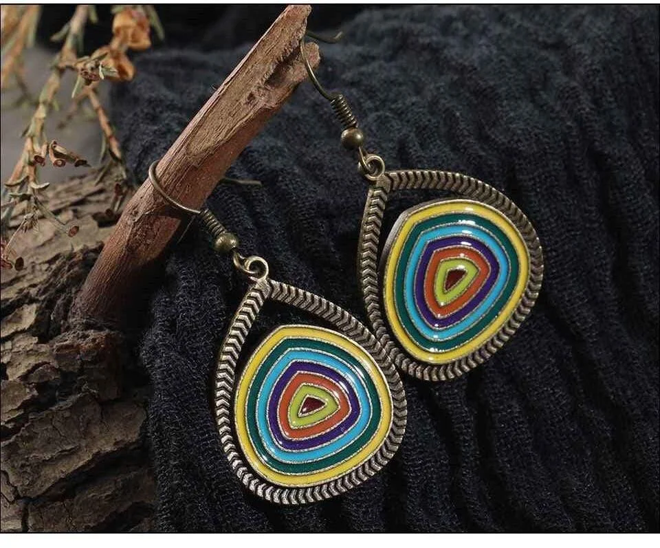 Multicolor Round Pendant Earrings - Glova