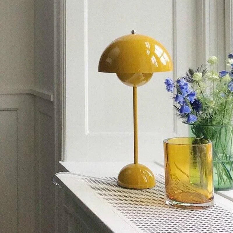 Mushroom Table Lamp - Glova