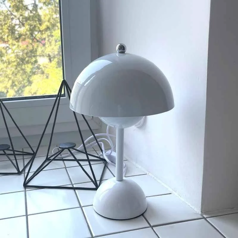 Mushroom Table Lamp - Glova