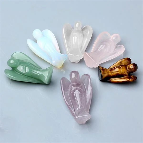 Natural Crystal Guardian Angel Carving - Glova