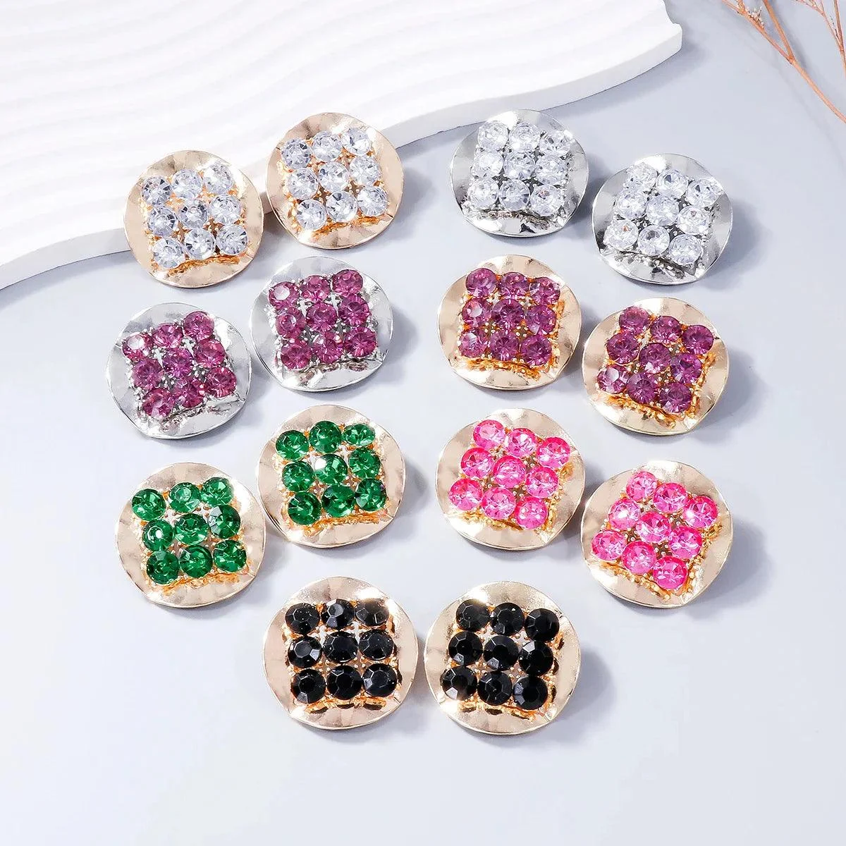 Njeri Rhinestone Disk Stud Earrings - Glova