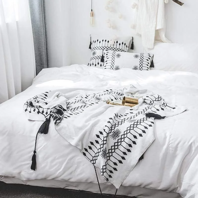 Nordic Black & White Pillows Covers - Glova