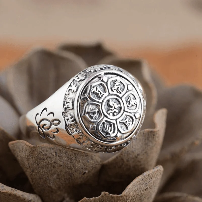 Om Ma Ni Pad Me Hum Mantra Sterling Silver Ring - Glova