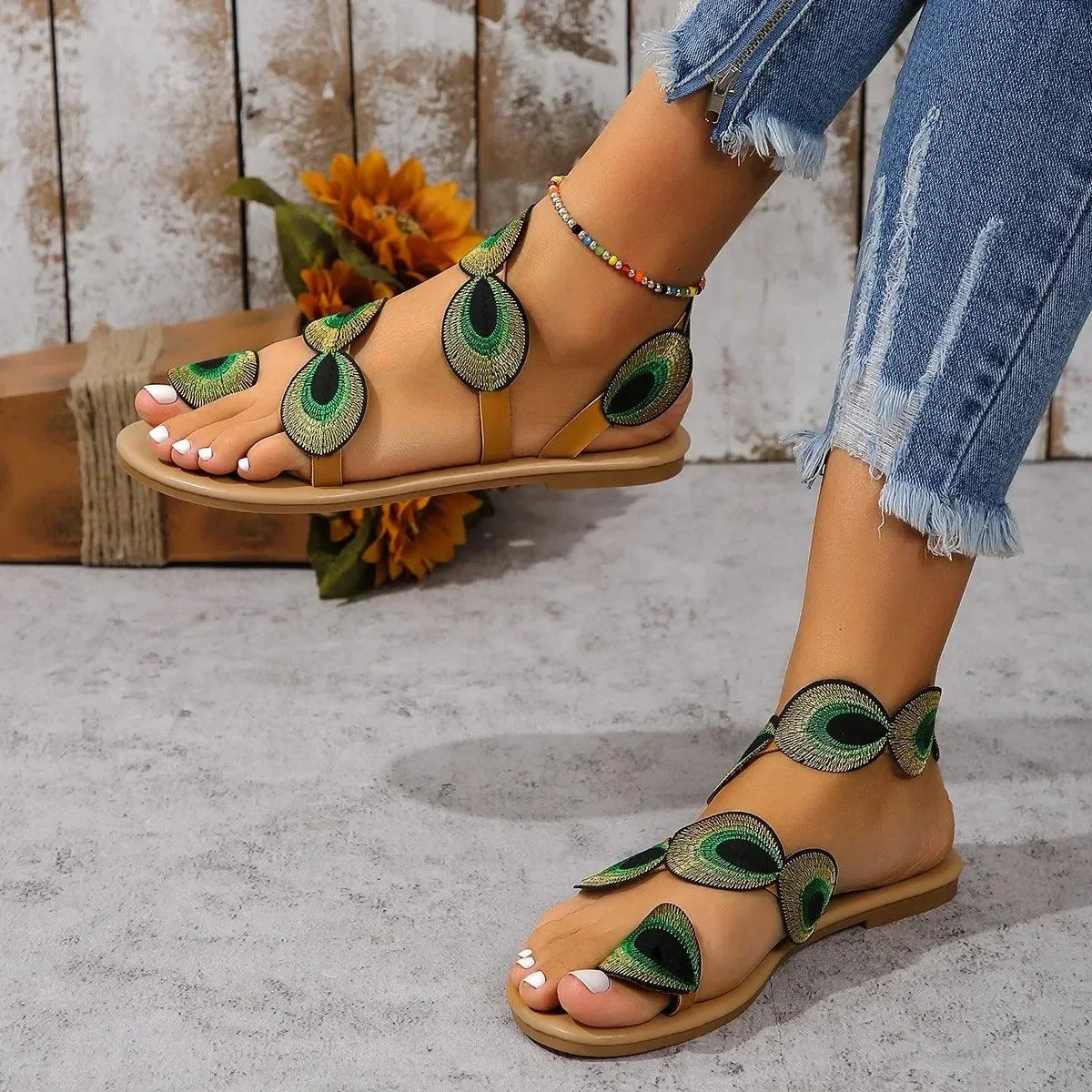 Peacock Sandals - Glova