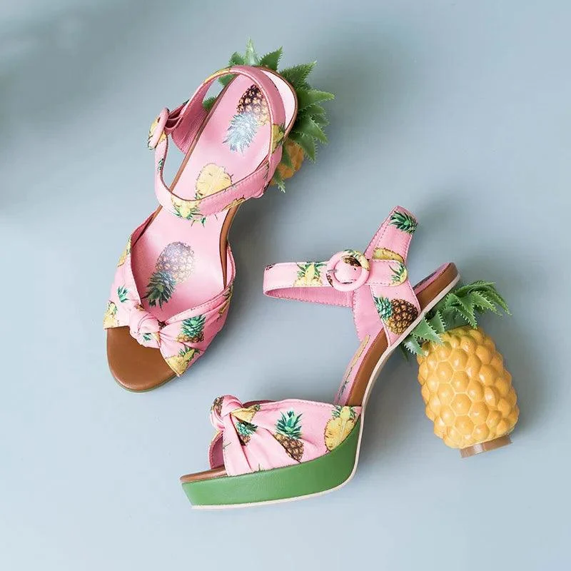 Pineapple Buckle Strap Printed Peep-Toe Platform Shoes - Glova