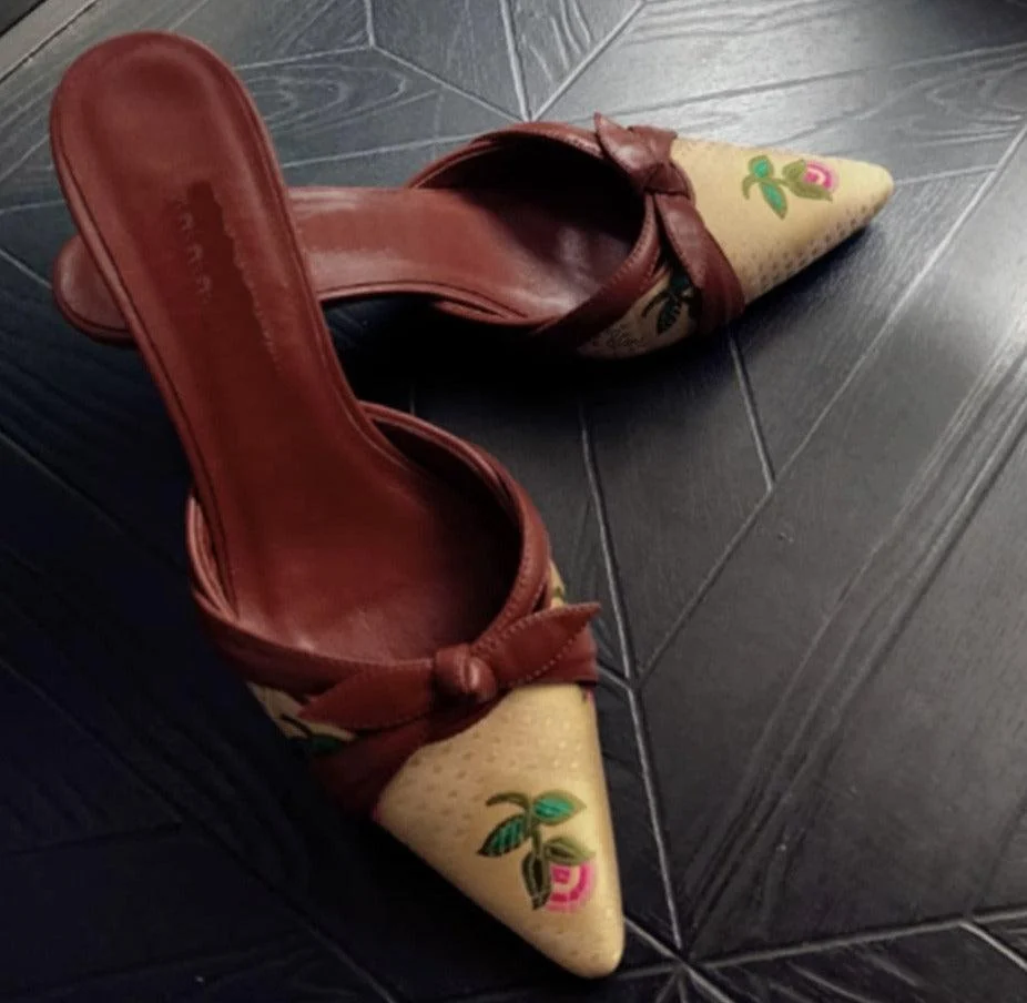 Pointed Toe Embroidered Bow Pumps Handmade PU Leather Shoes - Glova