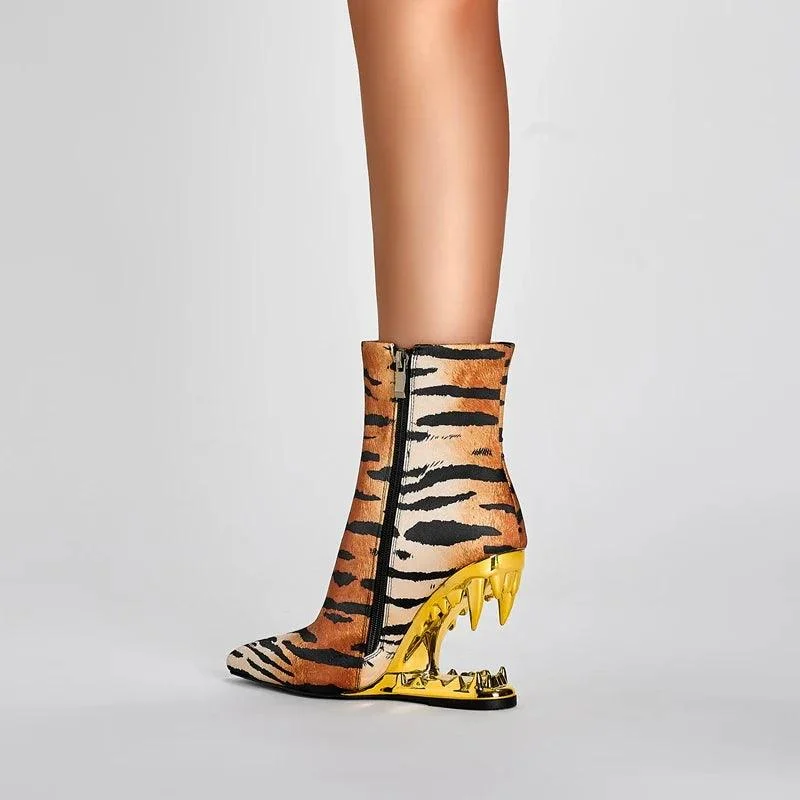 Pointed Wolf Teeth Leopard Pattern High Heel Short Boots - Glova