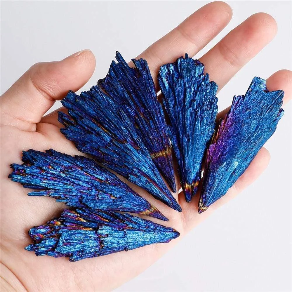 Rainbow Peacock Titanium Kyanite Blades - Glova