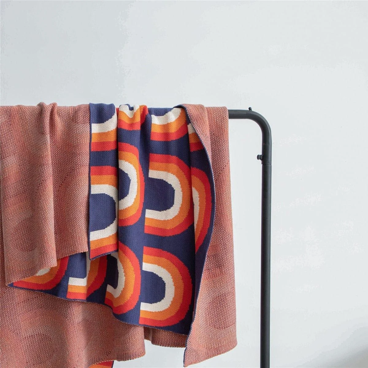 Rainbow Print Throw - Glova