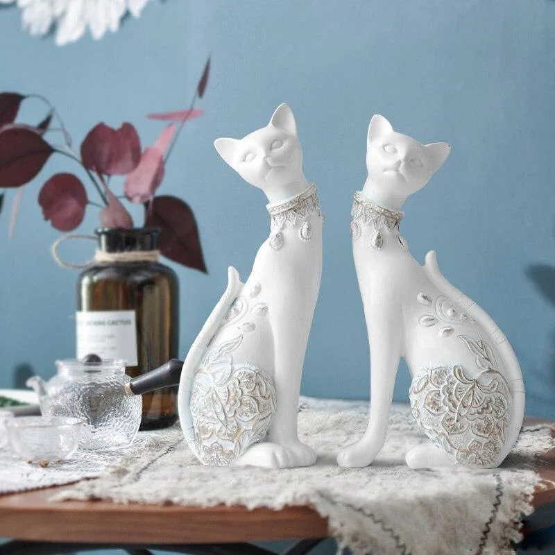 Resin Cat Figurines - Glova