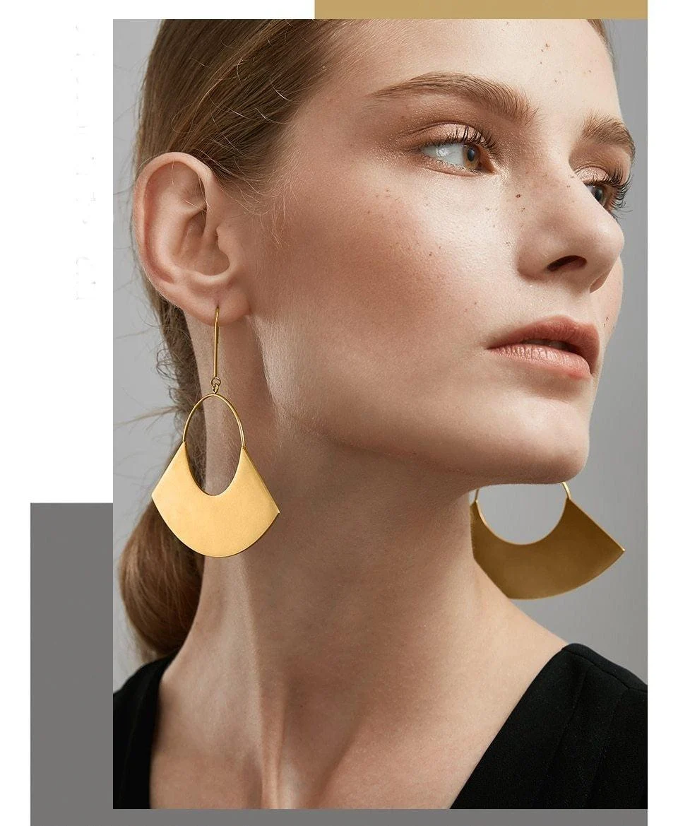 Rioja Matte Gold Fan Earrings - Glova