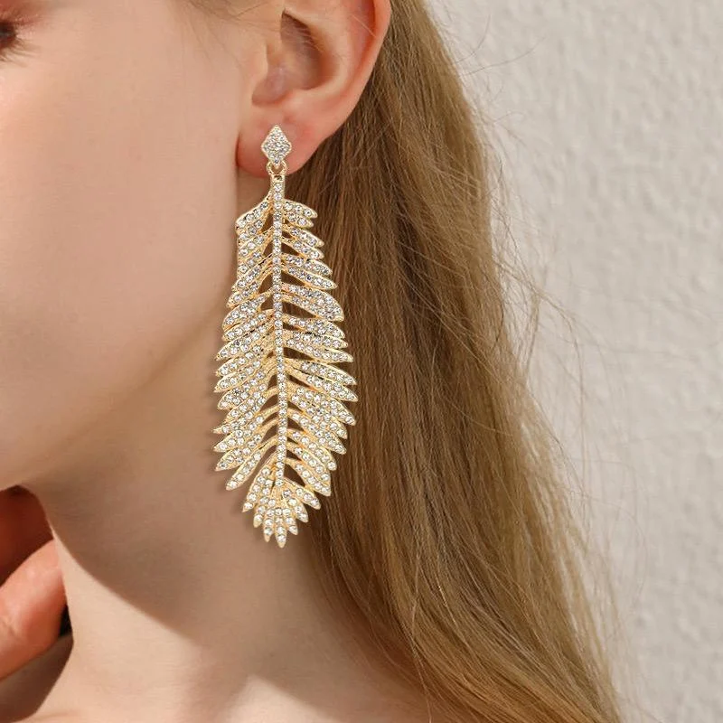 Signe Crystal Feather Earrings - Glova