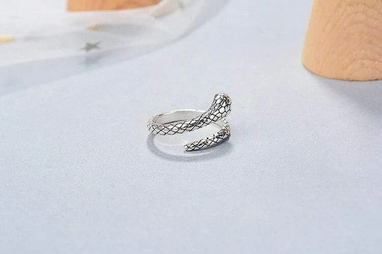 Sterling Silver Snake Design Ring - Glova