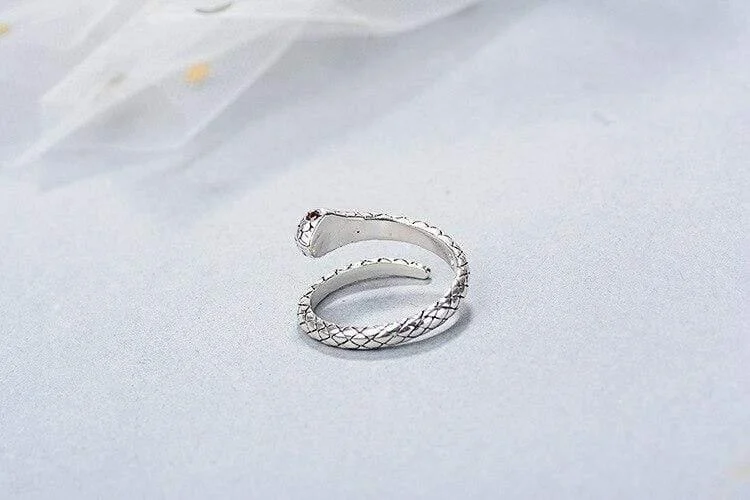 Sterling Silver Snake Design Ring - Glova