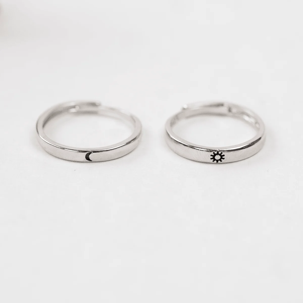 Sterling Silver Sun and Moon Engraved Rings 2pcs - Glova