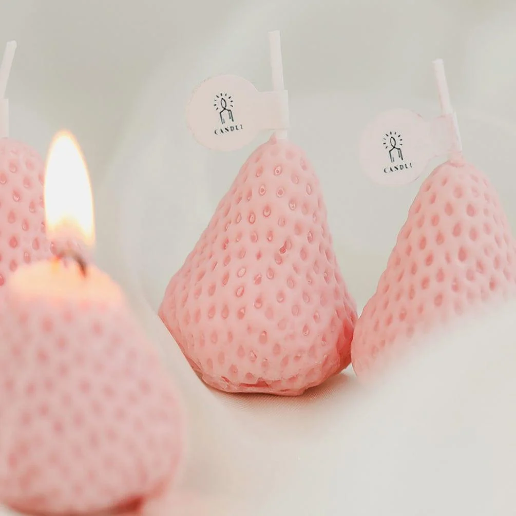 Strawberry Aromatic Candle - Glova