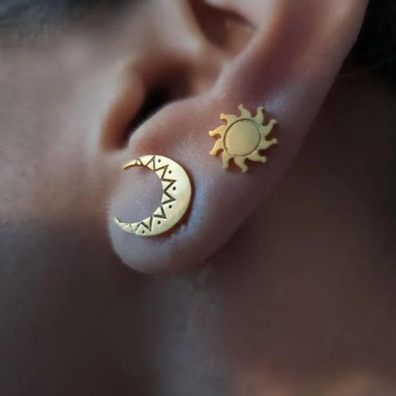 Sun and Moon Mini Stud Earrings - Glova