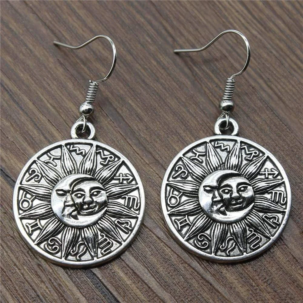 Sun and Moon Round Earrings - Glova