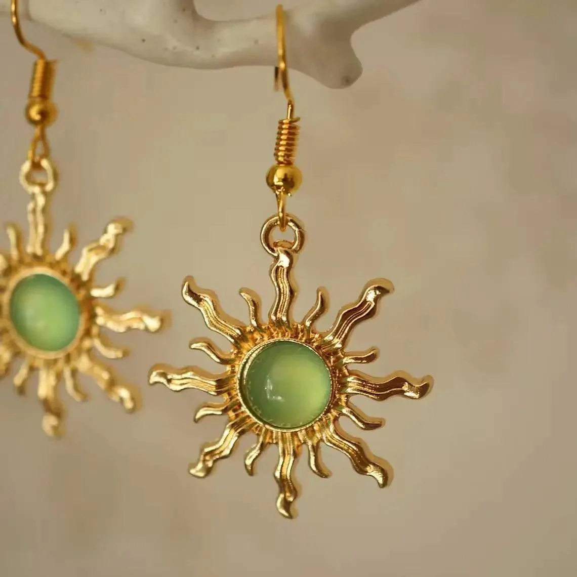 Sunray Orb Earrings - Glova