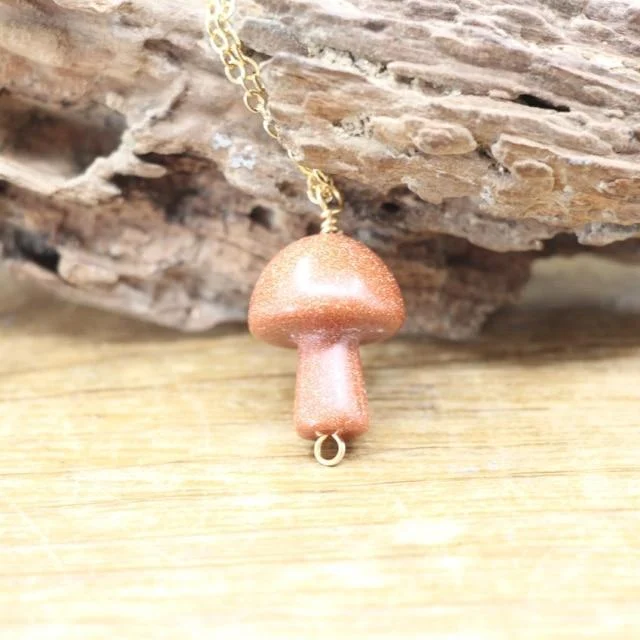 Tiny Mushroom Crystal Chain Necklace - Glova