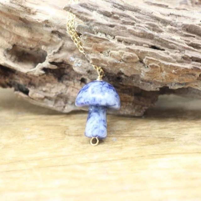 Tiny Mushroom Crystal Chain Necklace - Glova