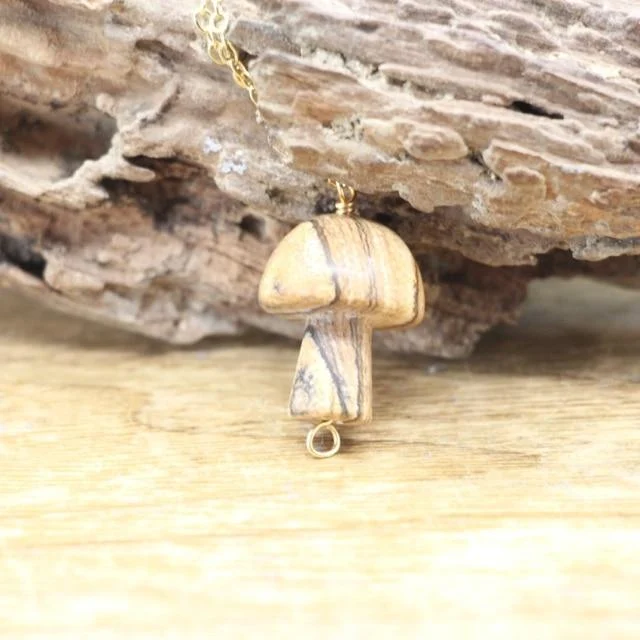 Tiny Mushroom Crystal Chain Necklace - Glova