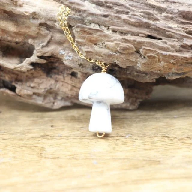 Tiny Mushroom Crystal Chain Necklace - Glova