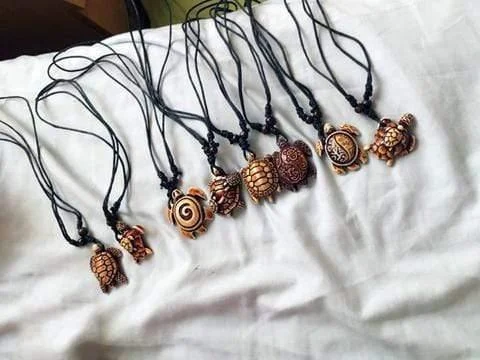 Tribal Turtle Necklace Set Of 8 - Glova