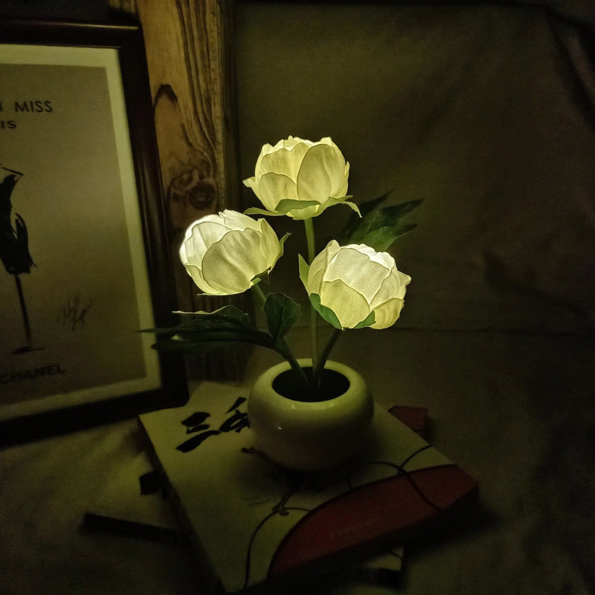 Tulip LED Night Light - Glova