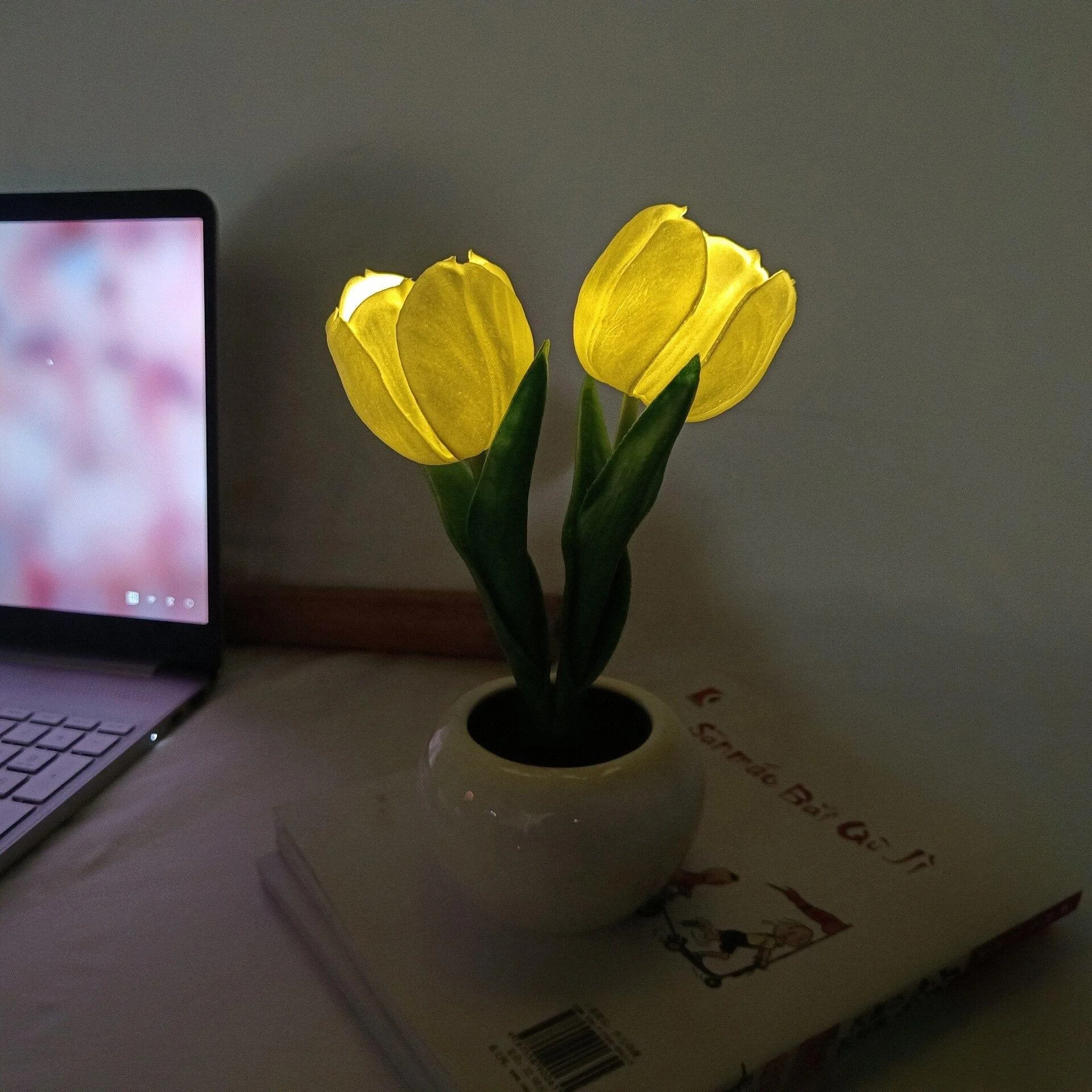 Tulip LED Night Light - Glova