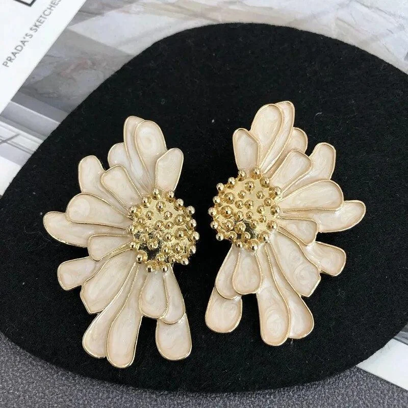 Veera Enamel Flower Earrings - Glova