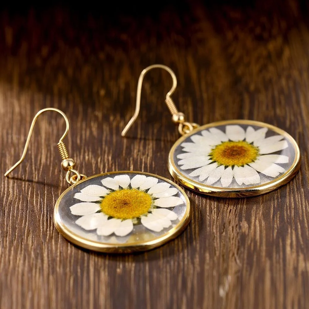 White Daisies Pressed Flower Earrings - Glova