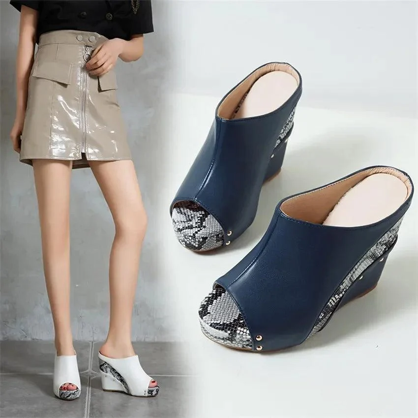 Women High Thick Heels Peep Toe Rivet Wedge Shoes - Glova