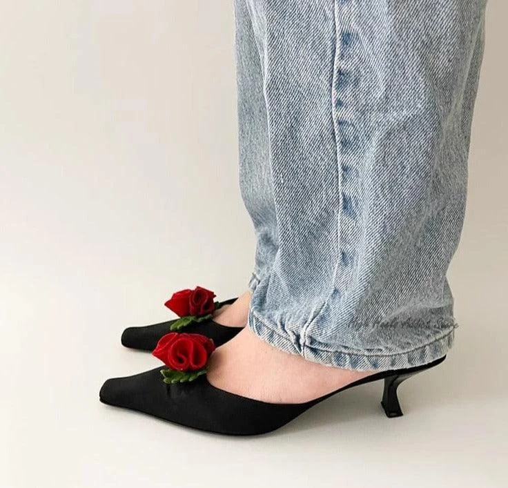 Womens's 3D Flower Low Heels Black Silk Mules Shoes - Glova