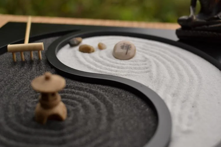 Yin Yang Zen Garden - Glova