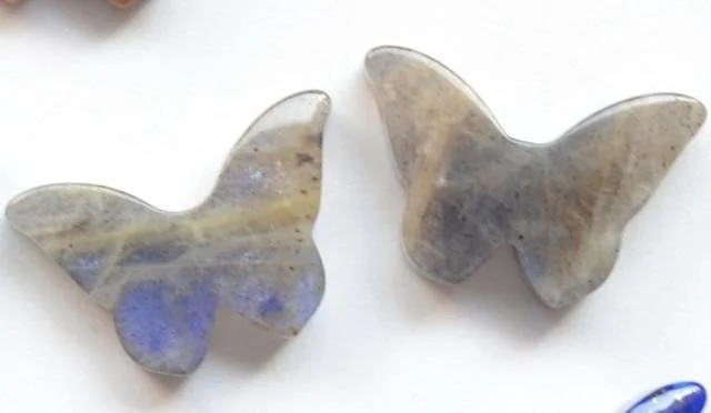 Natural Stone Mini Butterflies - Glova